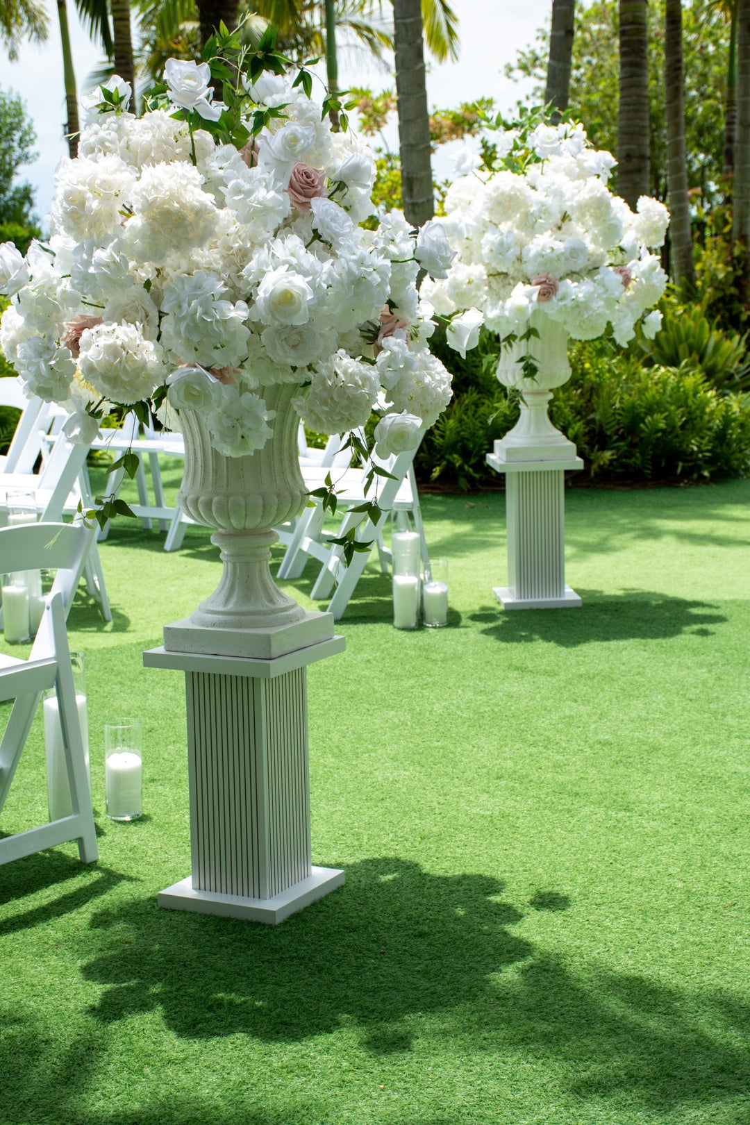 Set of 2 White Urn Pedestals (21" H) - Petyls