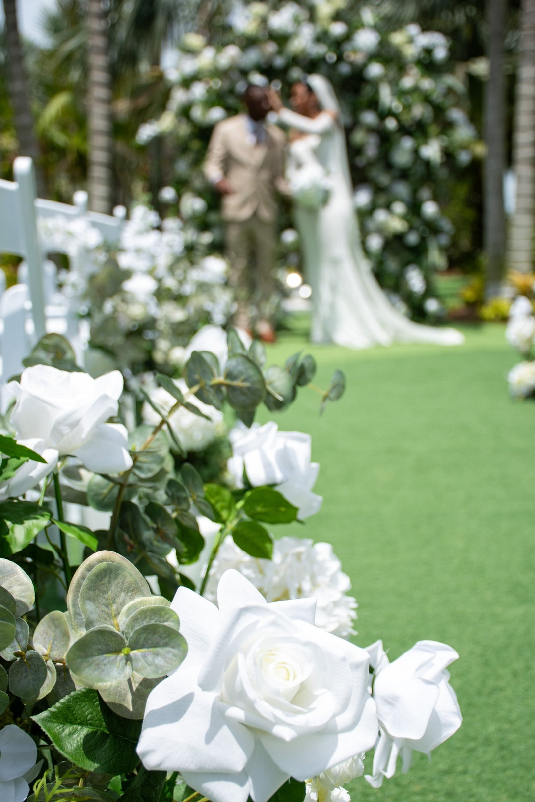 The Emori Aisle Flowers - Petyls